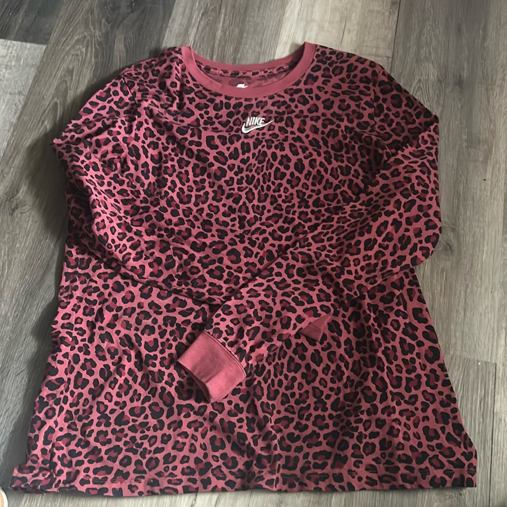 Nike long sleeve t shirt
